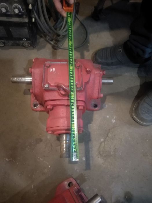 Редуктор сотилади