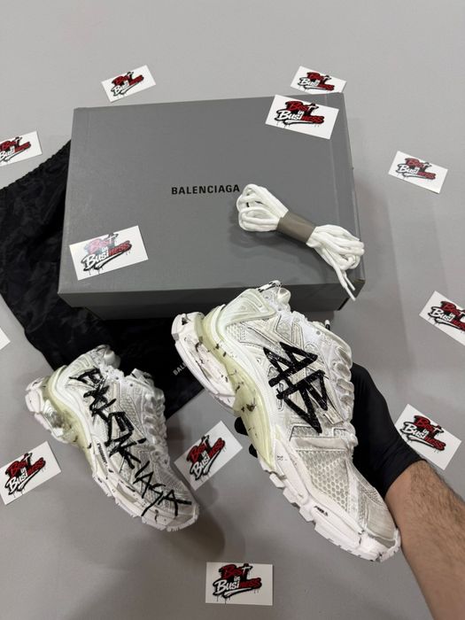 Adidasi Balenciaga Runner Graffiti Albi Noi Calitate Superioară