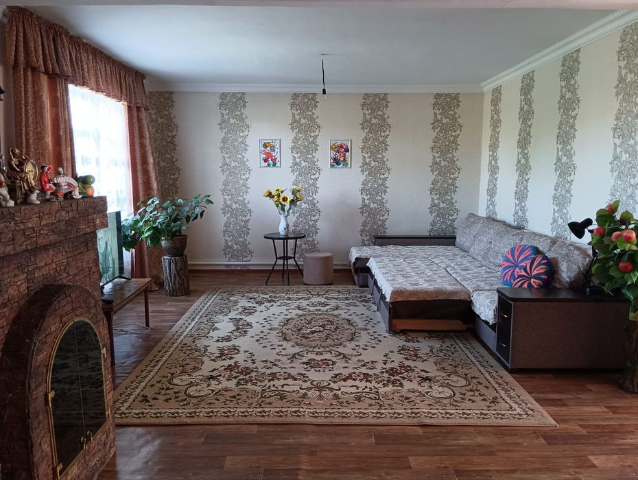 Дом 266 м² территория 1 га