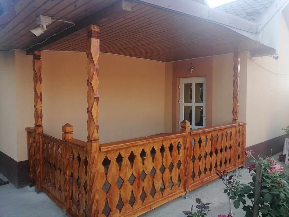 Stalpi din lemn de brad