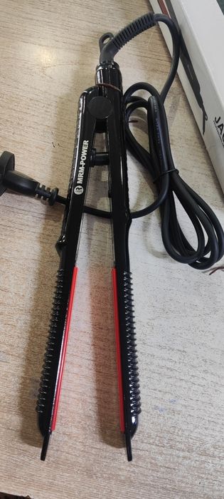 Утюжок для выпрямления волос