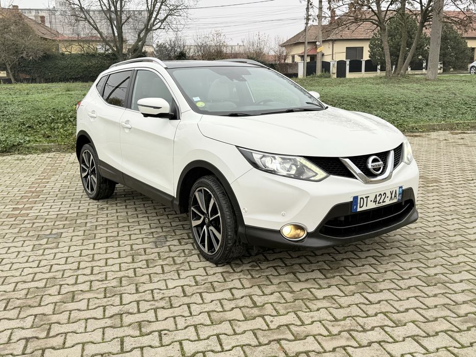 Nissan Qashqai 4x4•Tekna•2015•Panoramic•piele•incalzire•xenon•Navi/Gps