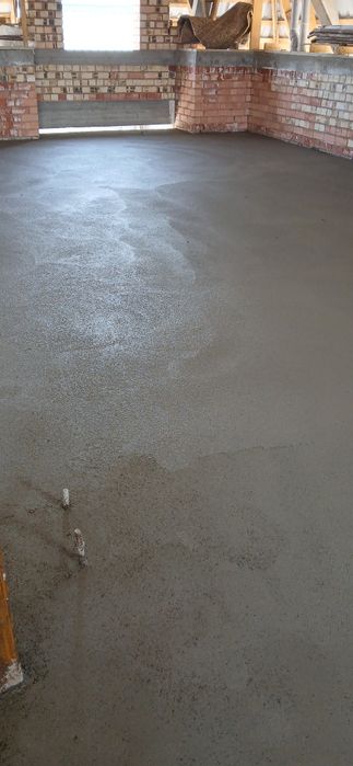 Пол сухой стяжка мукунем