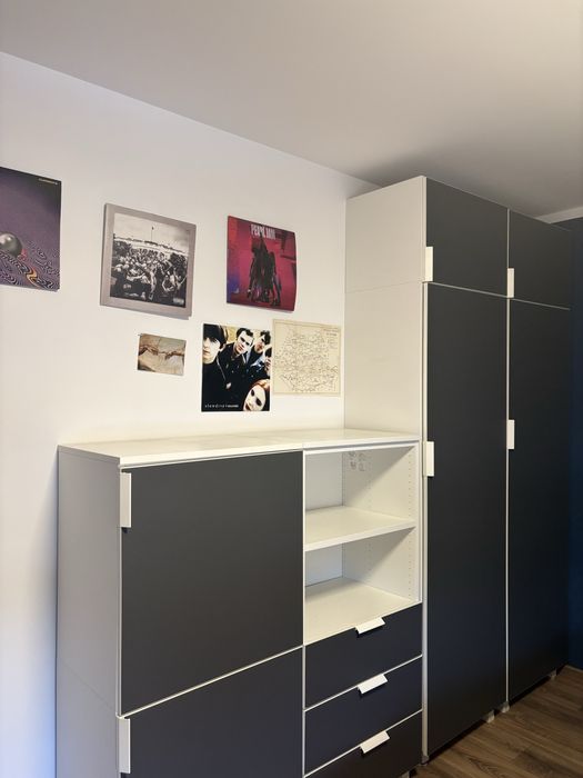 Dormitor complet IKEA – dulap, comodă/bibliotecă și birou mare