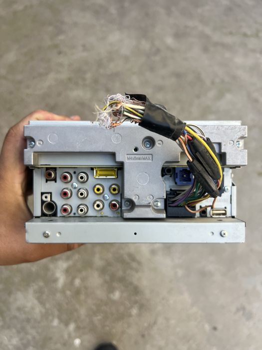 Pioner magnitafon ekran ishlamidi xolati ideal