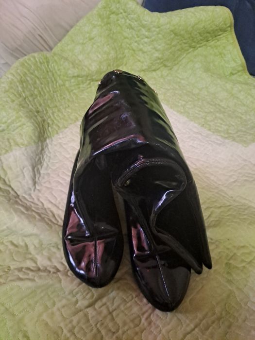 Женские сапоги продам