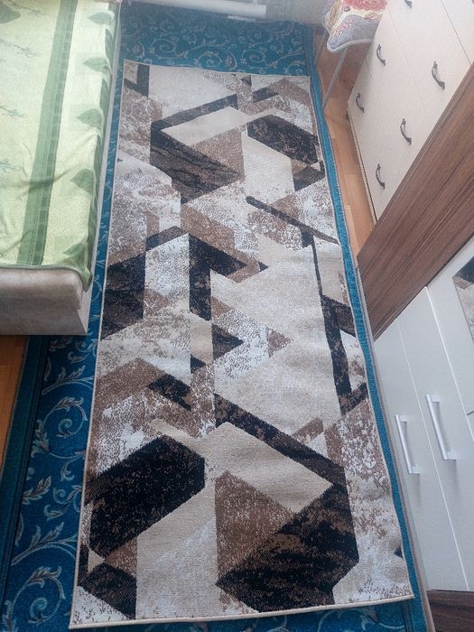 Продам ковровую дорожку