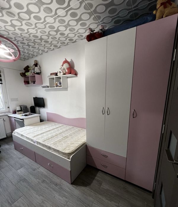 Mobila tineret               -