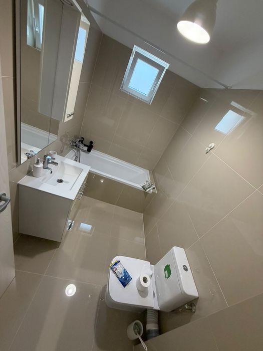 Inchiriez Apartament Militari Resident
