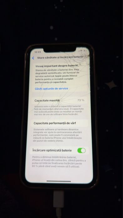 Vand Iphone 11 stare buna