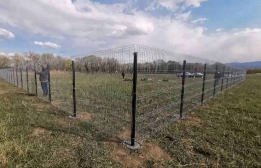 Construim garduri și porți