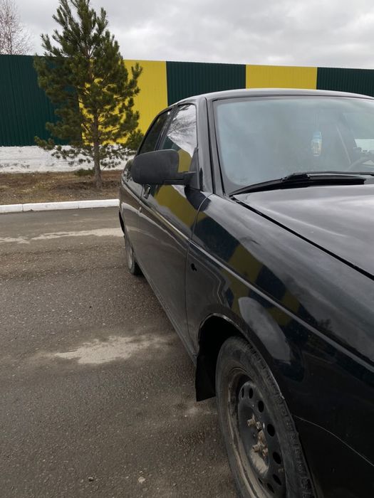 Приора  двс . Негодный.
