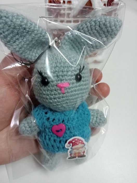 Вязаные игрушки -брелки,ручная работа