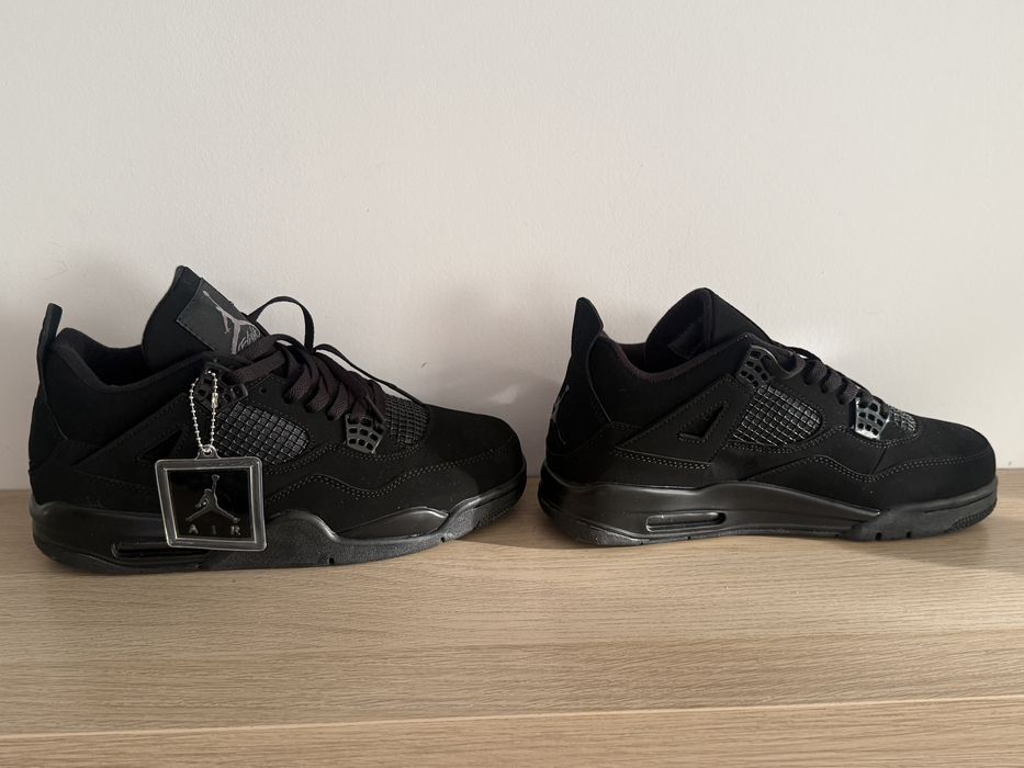 Jordan 4 Black Cat