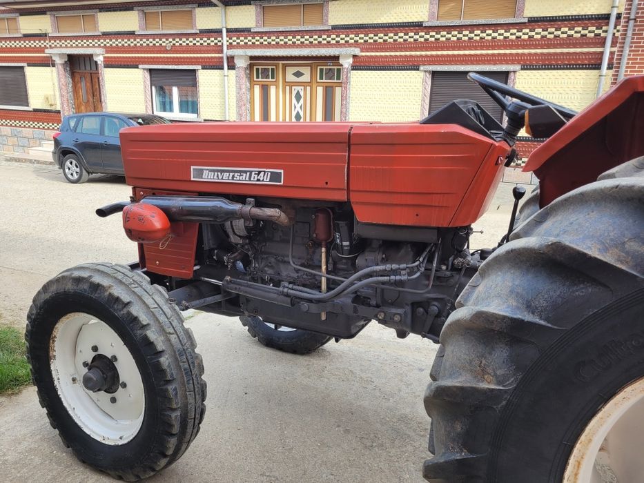 Vand  Tractor UTB 640 cu carte RAR