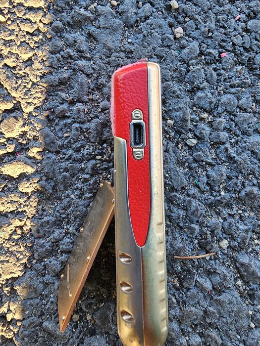 Продам телефон на запчасти