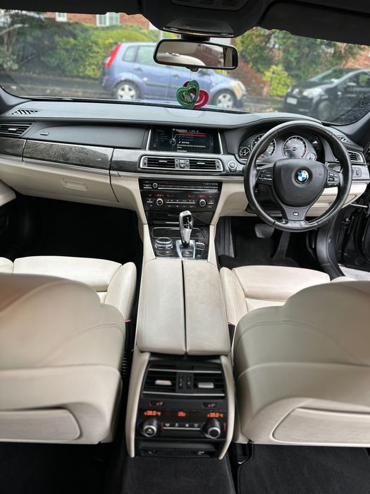 BMW 730d F01 M Sport 2013 3.0 Diesel