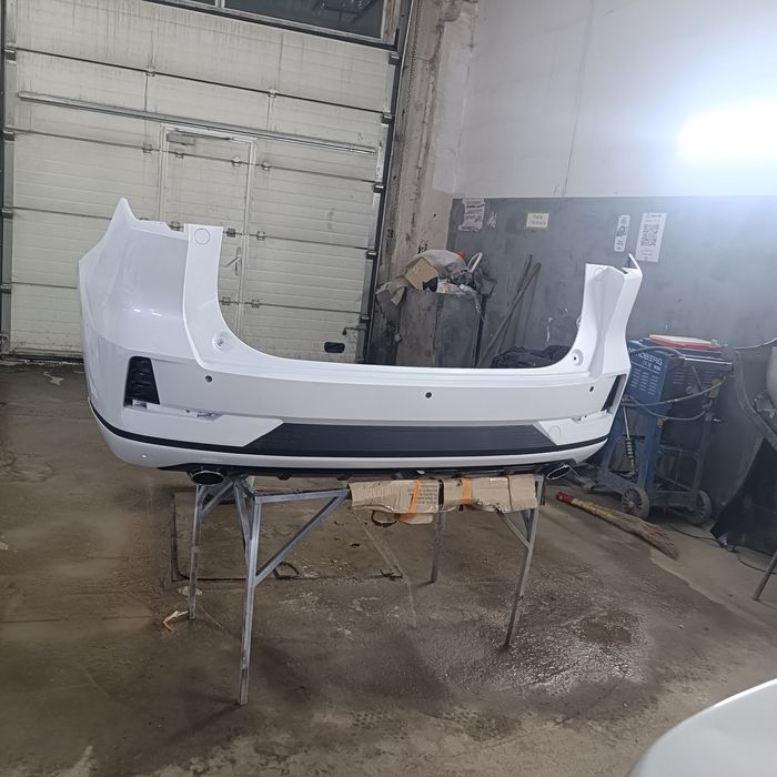 Продам задный бампер