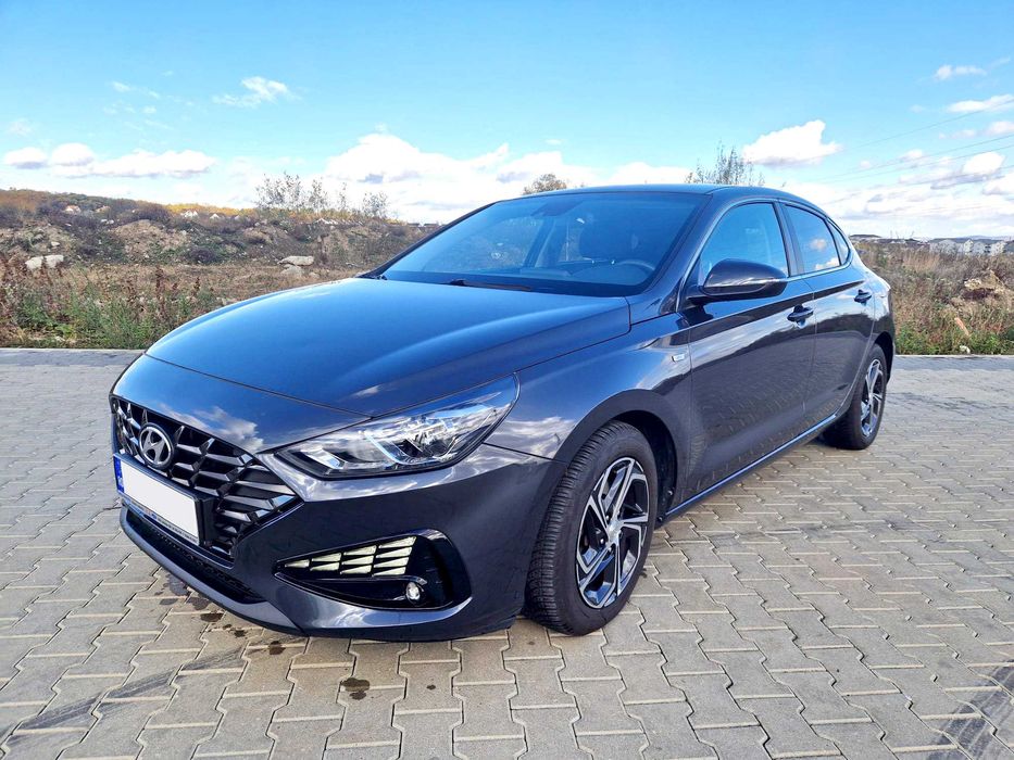 Hyundai i30 Fastback Mildhybrid Highway