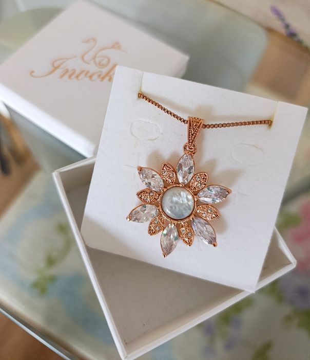 Колие Invoke розова позлата и седеф - НОВО