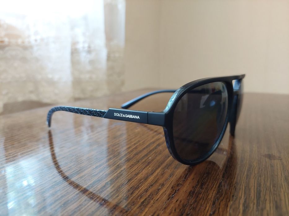 Луксозни очила Dolce & Gabbana – неразличими от нови