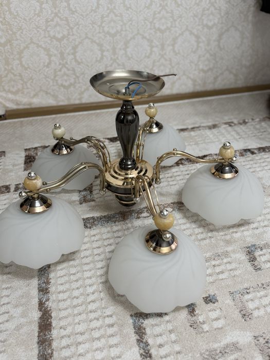 Люстра потолочная