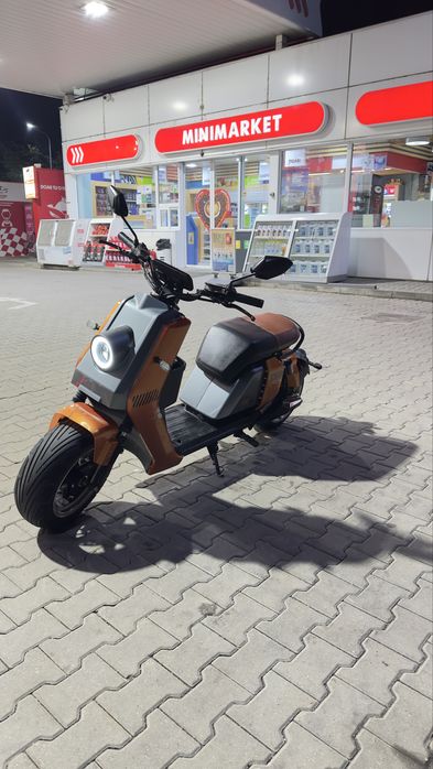 Scuter electric s701