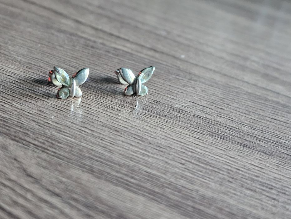 Серьги серебряные.  Гвоздики серебряные