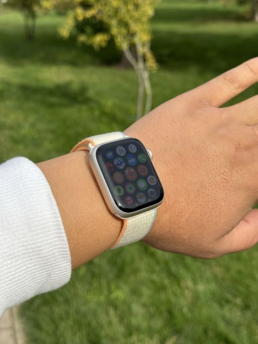 Apple watch 8 45mm starlight full box