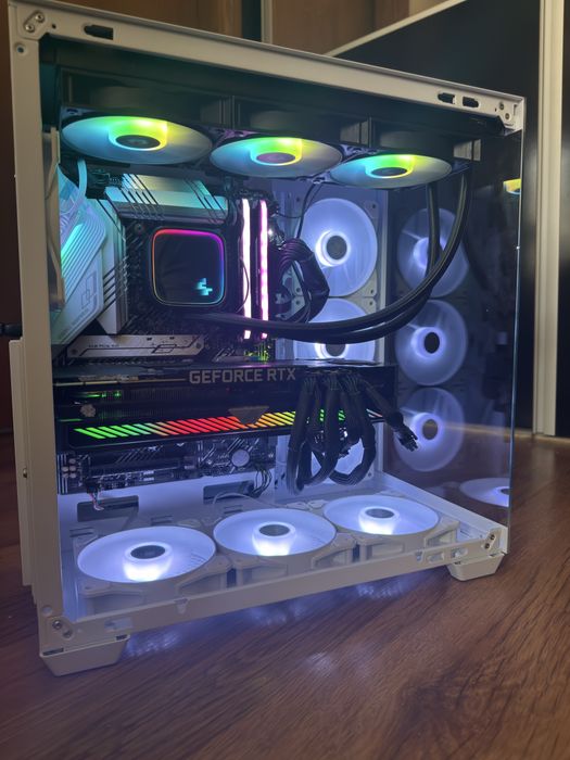 Геймърски компютър/ I9 11900K/Водно/32GB/RTX 3090 24GB/2TB SSD