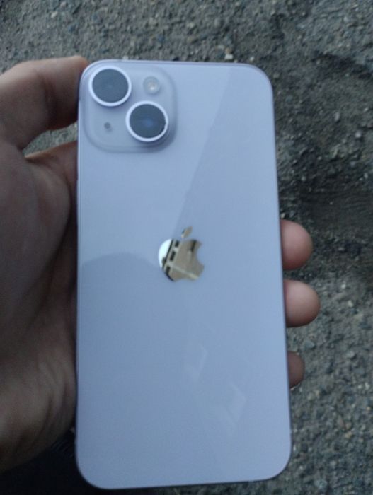 Продам iphone 13