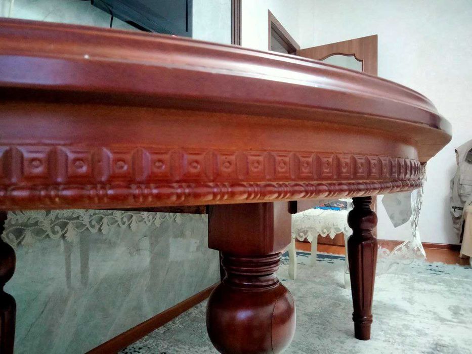 Продал стол с чистого дерева