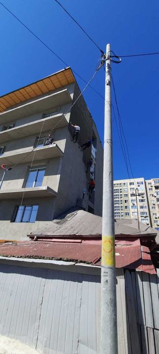 Alpinisti utilitari, zidari, placari polistiren, Hidroizolații terase