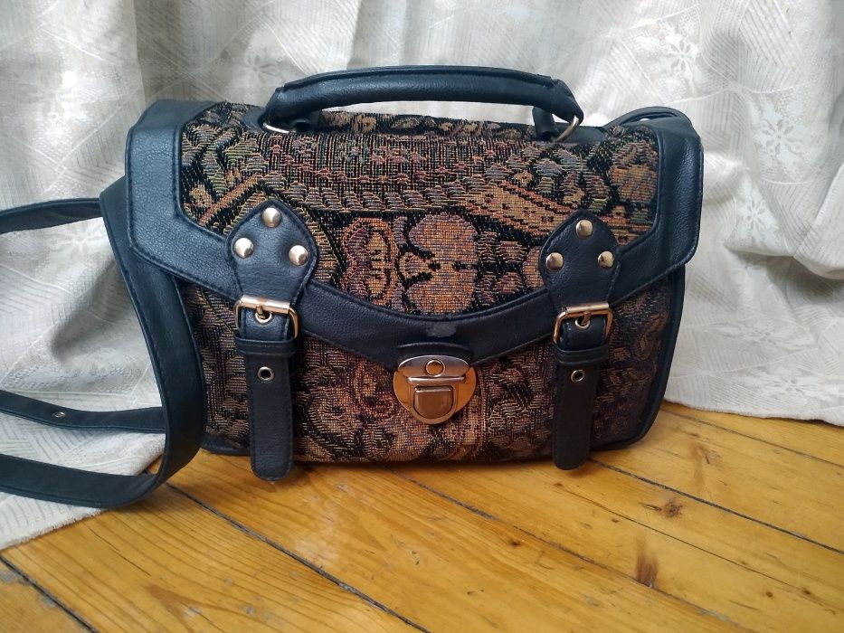 Дамска чанта марка New Look