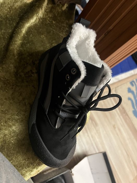 Кроссовки зимние