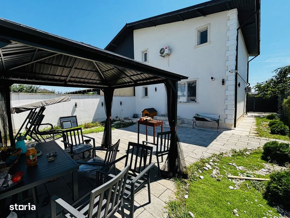Casă 3 camere, 2 etaje, curte împrejmuită