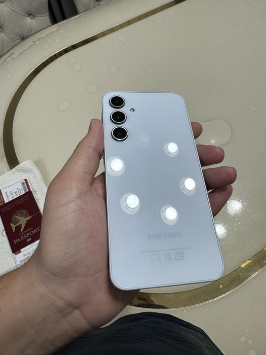 Samsung A35 5G sotiladi srochna