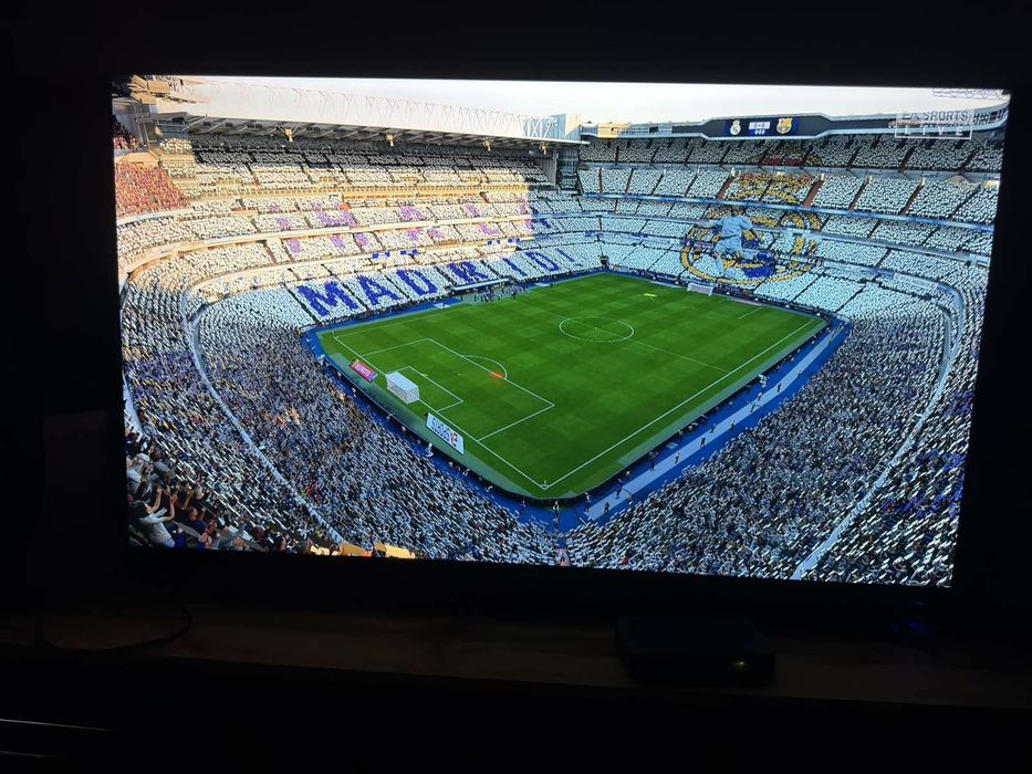 PS4 PRO / Плейстейшън 4 Про 1TB - Като НОВ!