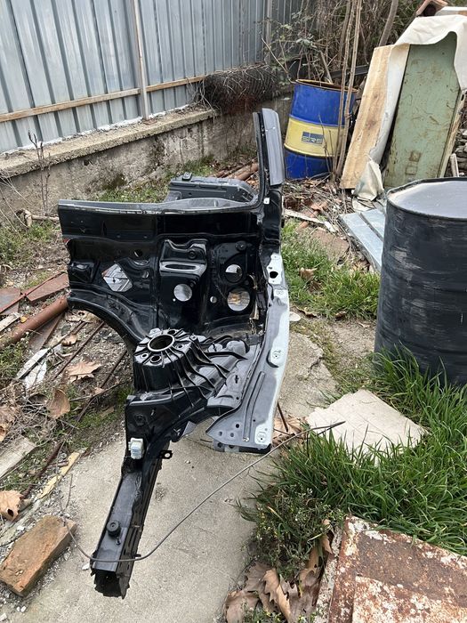 Mercedes Glc части панел преден ляв с рог