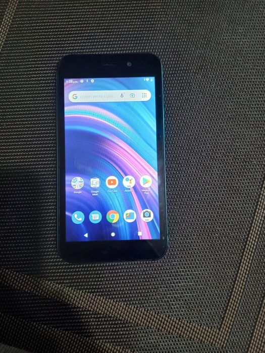 Vând telefon studio X10L