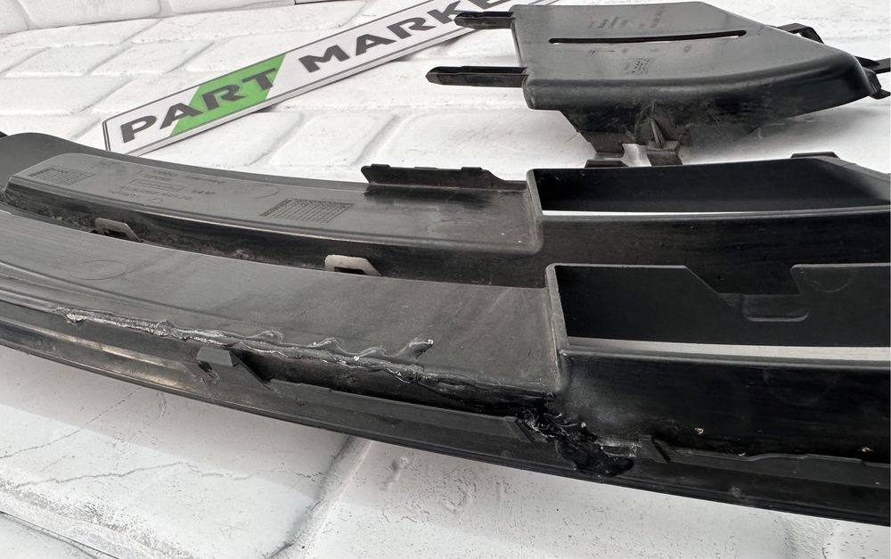 Лява решетка AUDI A6 C7 ALLROAD Фейслифт 4G0807647M 4G0807681AL