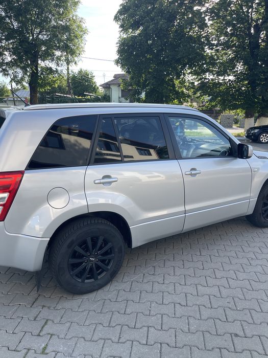 Suzuki Grand Vitara 1.9 DDiS 129 CP 4x4, an 2009 - 5.600 € negociabil