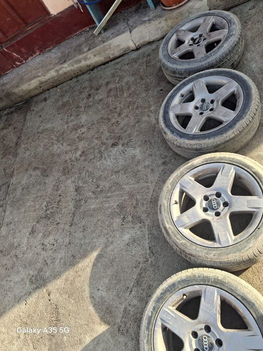 Продам колеса с дисками