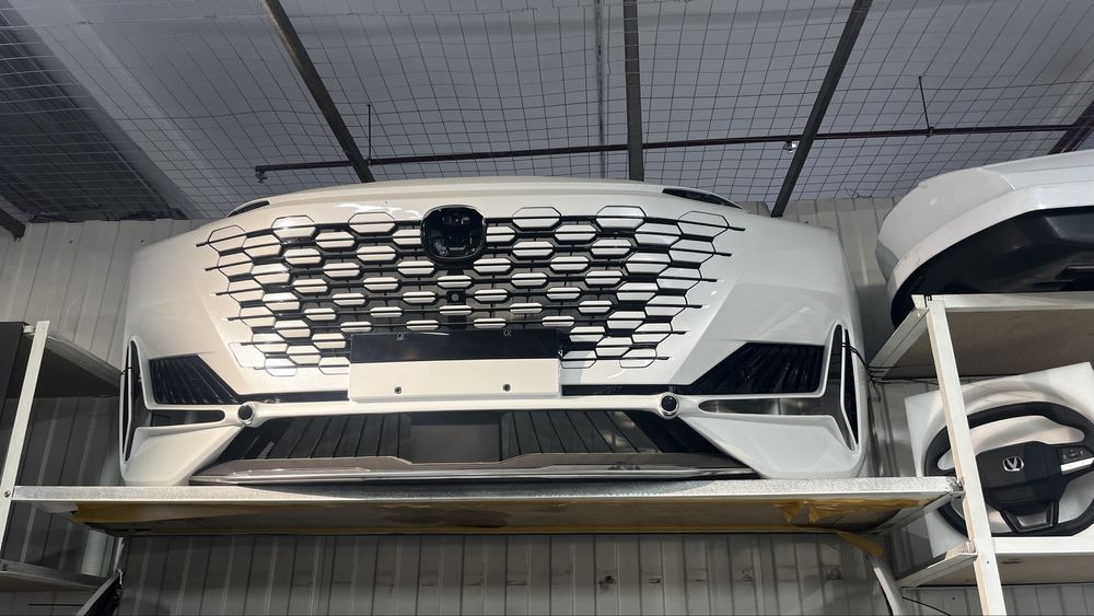 Changan UNI-K бампер есть