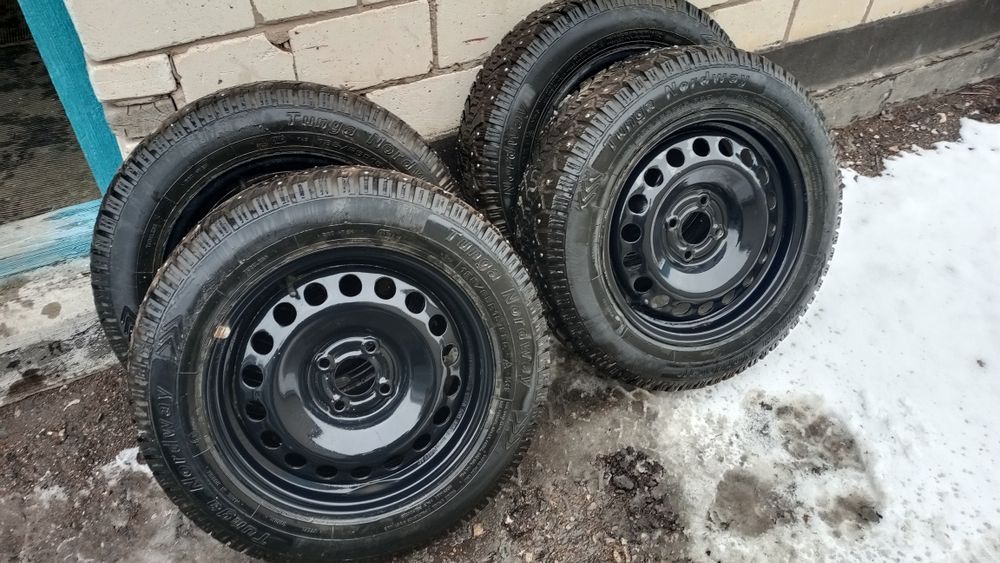 Зимняя резина с дисками на Ларгус Веста Логан