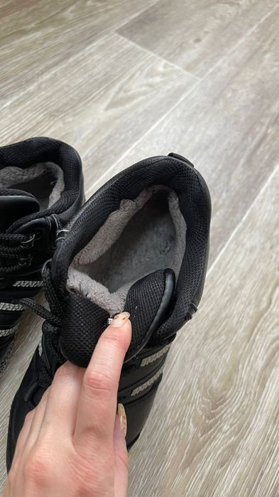 Кроссовки зимние черные