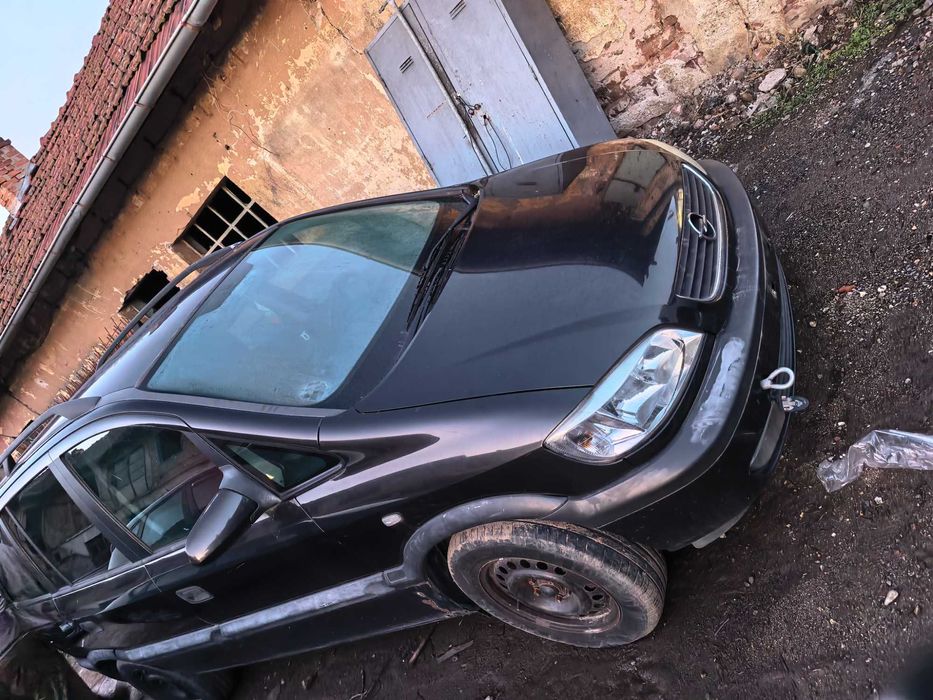 Опел Зафира А, Безин, на Части!