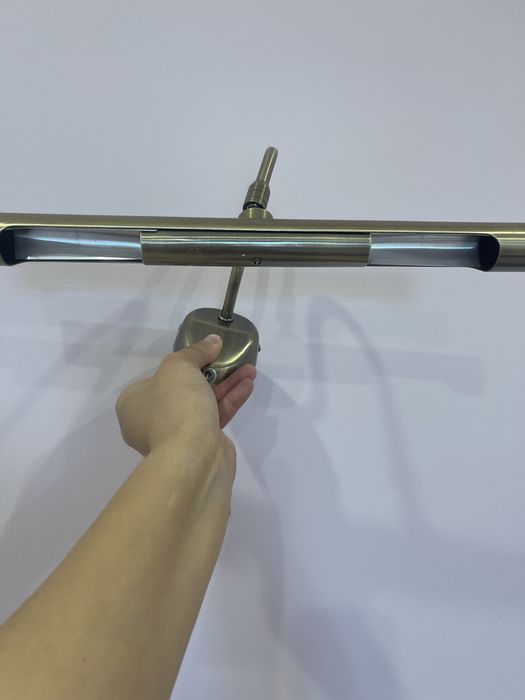 Бра настенное бронзового цвета