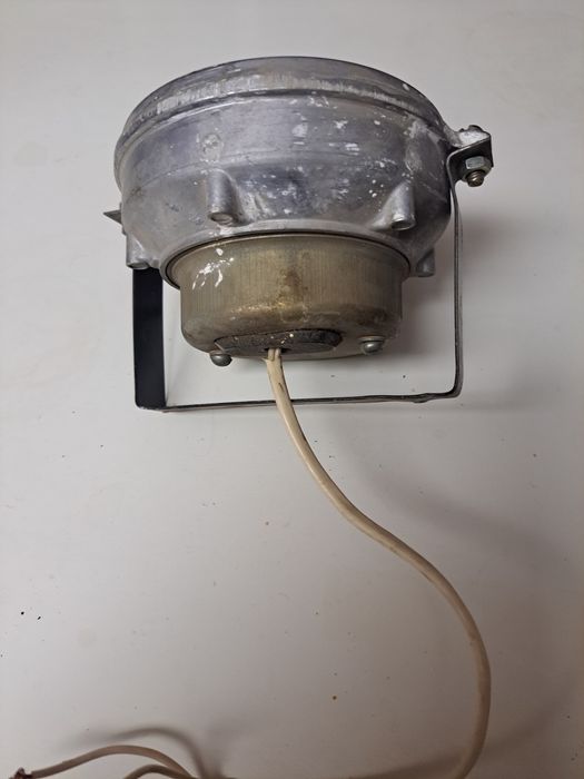 Продам звонок,сирену 220 Вт.