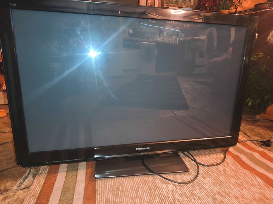 Телевизор Рanasonic 42"
